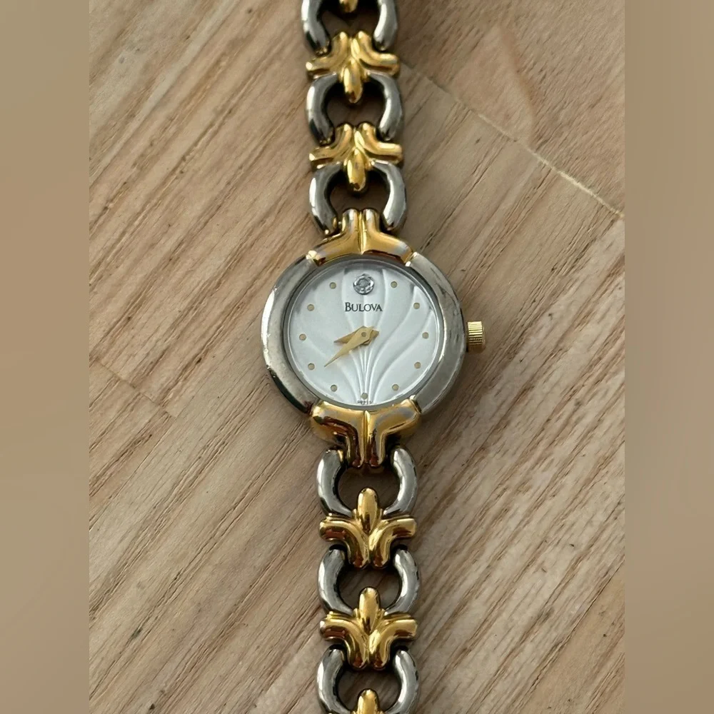 Bulova Diamond Vintage Ladies Watch Two-Tone Bracelet Case Shimmery Silver Dial